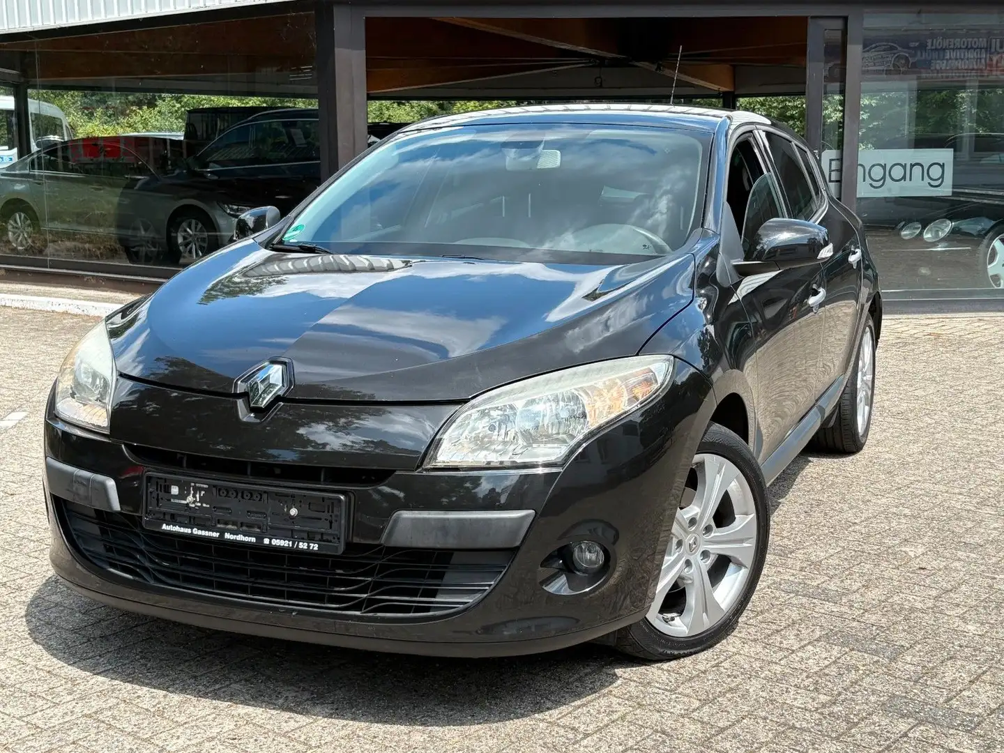 Renault Megane III Lim. 5-trg. Dynamique Schwarz - 1