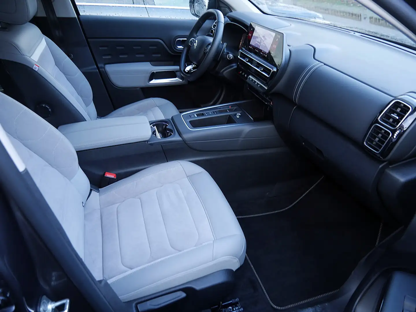 Citroen C5 Aircross Hybrid 136 e-Series NAVI LED PANO Grau - 2