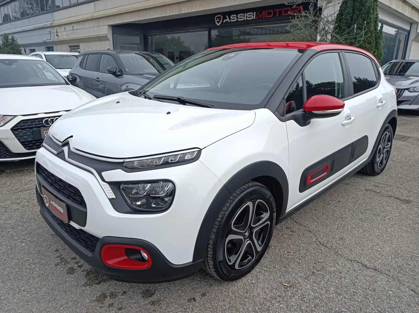 Citroen C3 1.2 puretech Shine s Blanc - 1