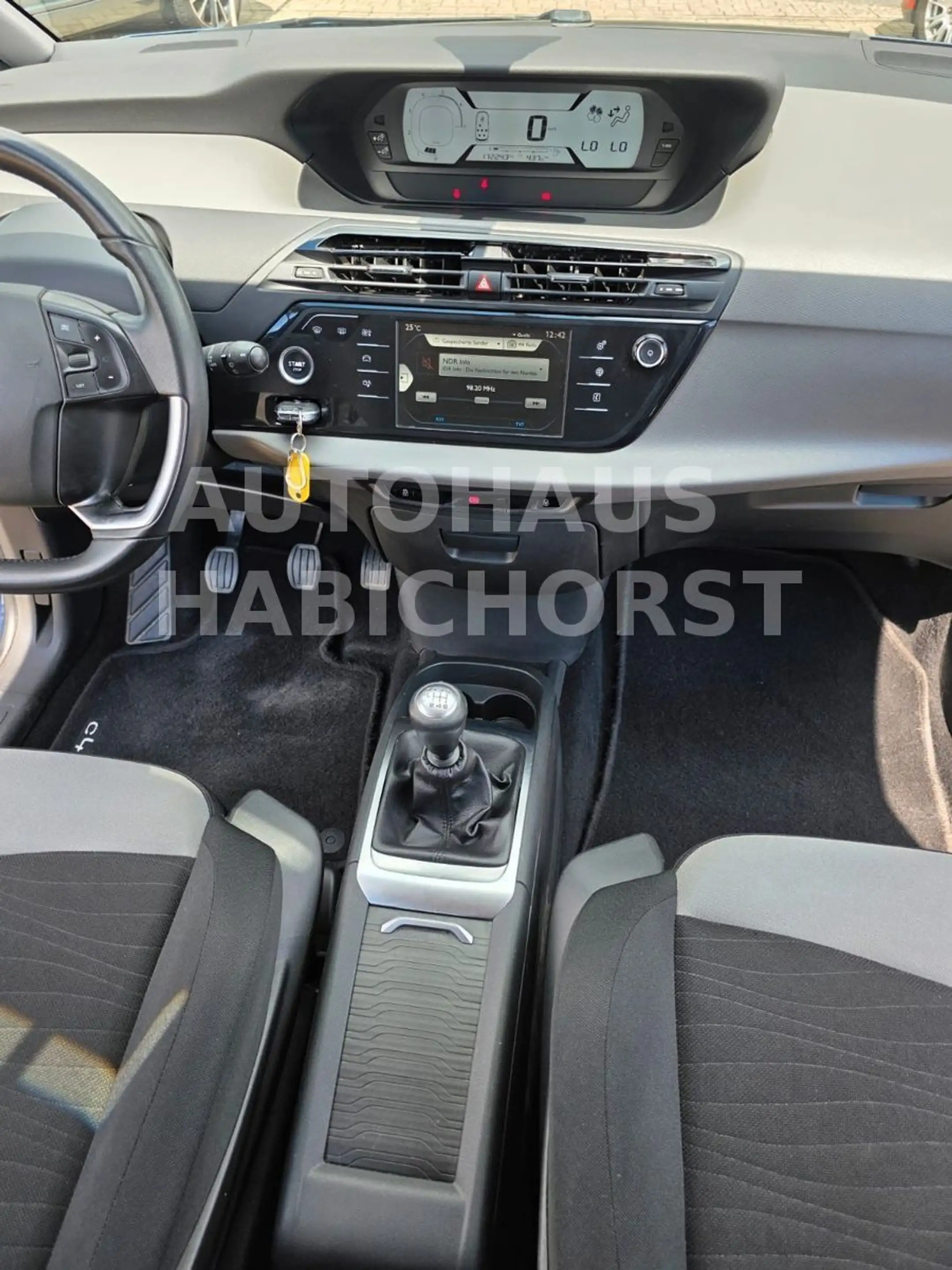 Citroen Grand C4 Picasso Grand C4 Grand Picasso e-HDi 115 Confort 7-Sitz — photo 13