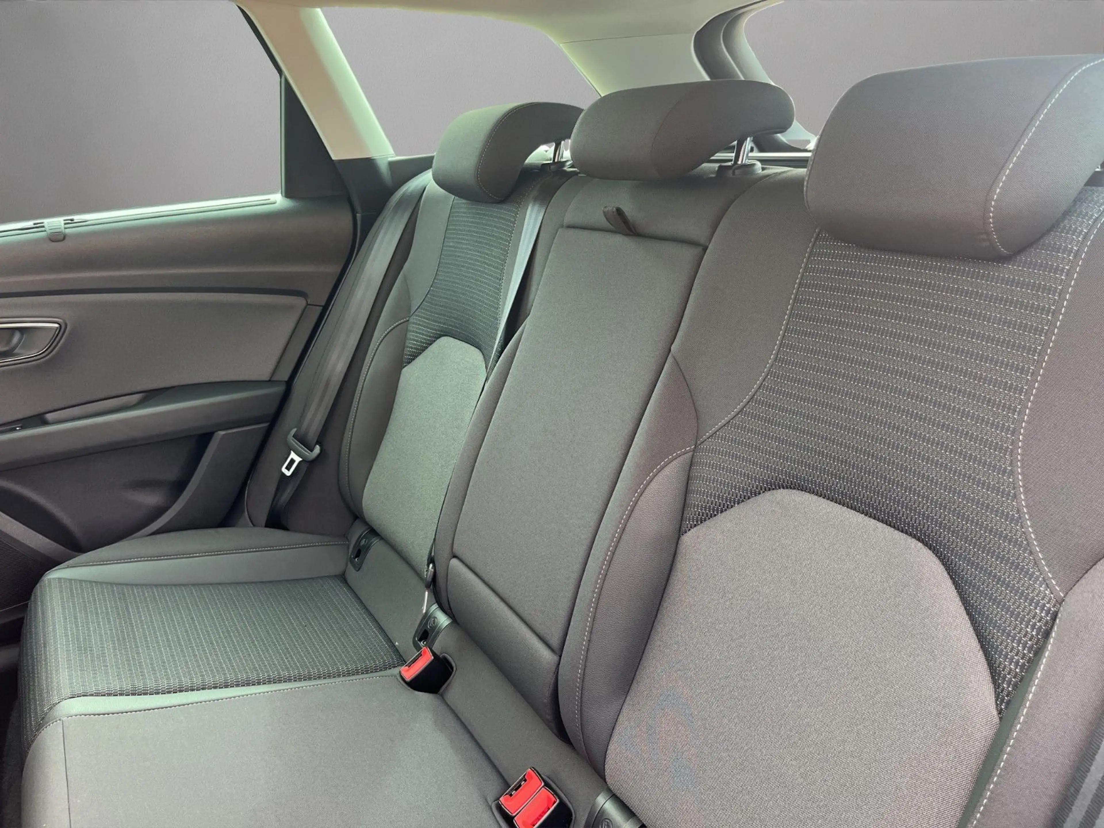 SEAT Leon ST Xcellence/ACC/CarPlay/PANO/DSG/Lane-Ass. — photo 11