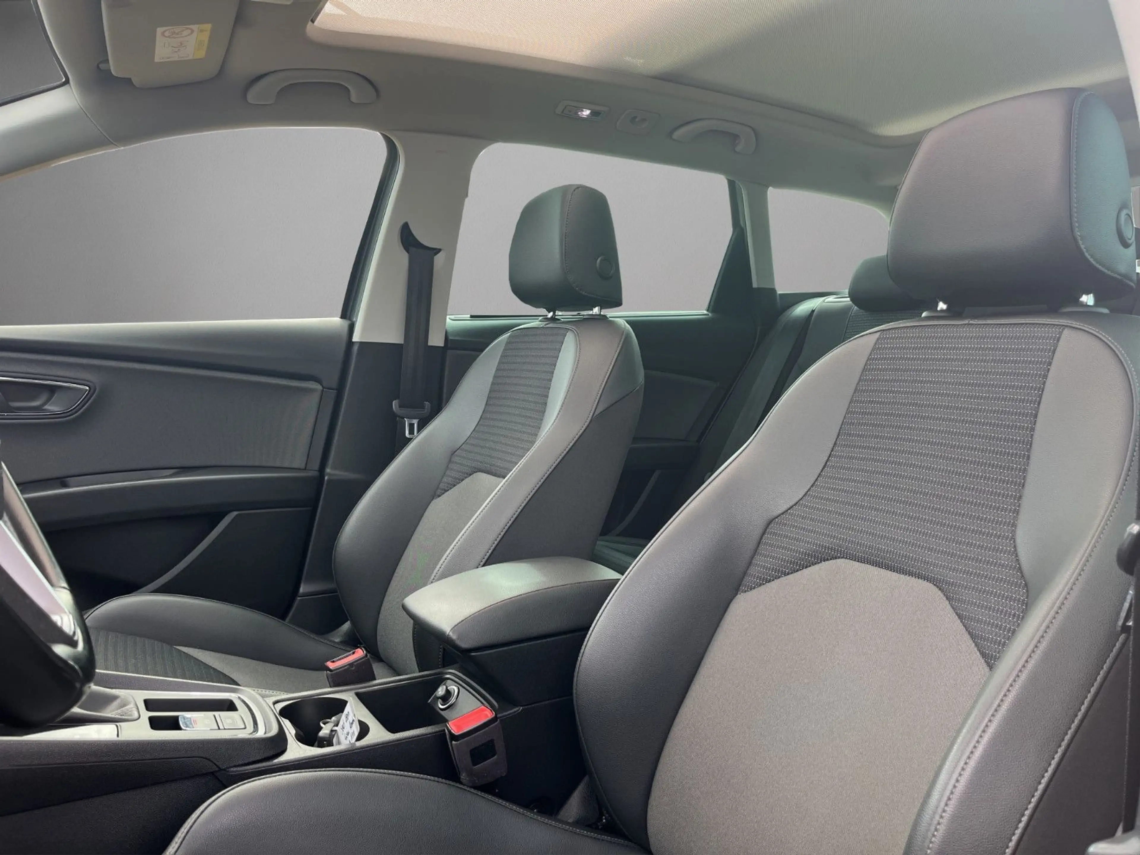 SEAT Leon ST Xcellence/ACC/CarPlay/PANO/DSG/Lane-Ass. — photo 10