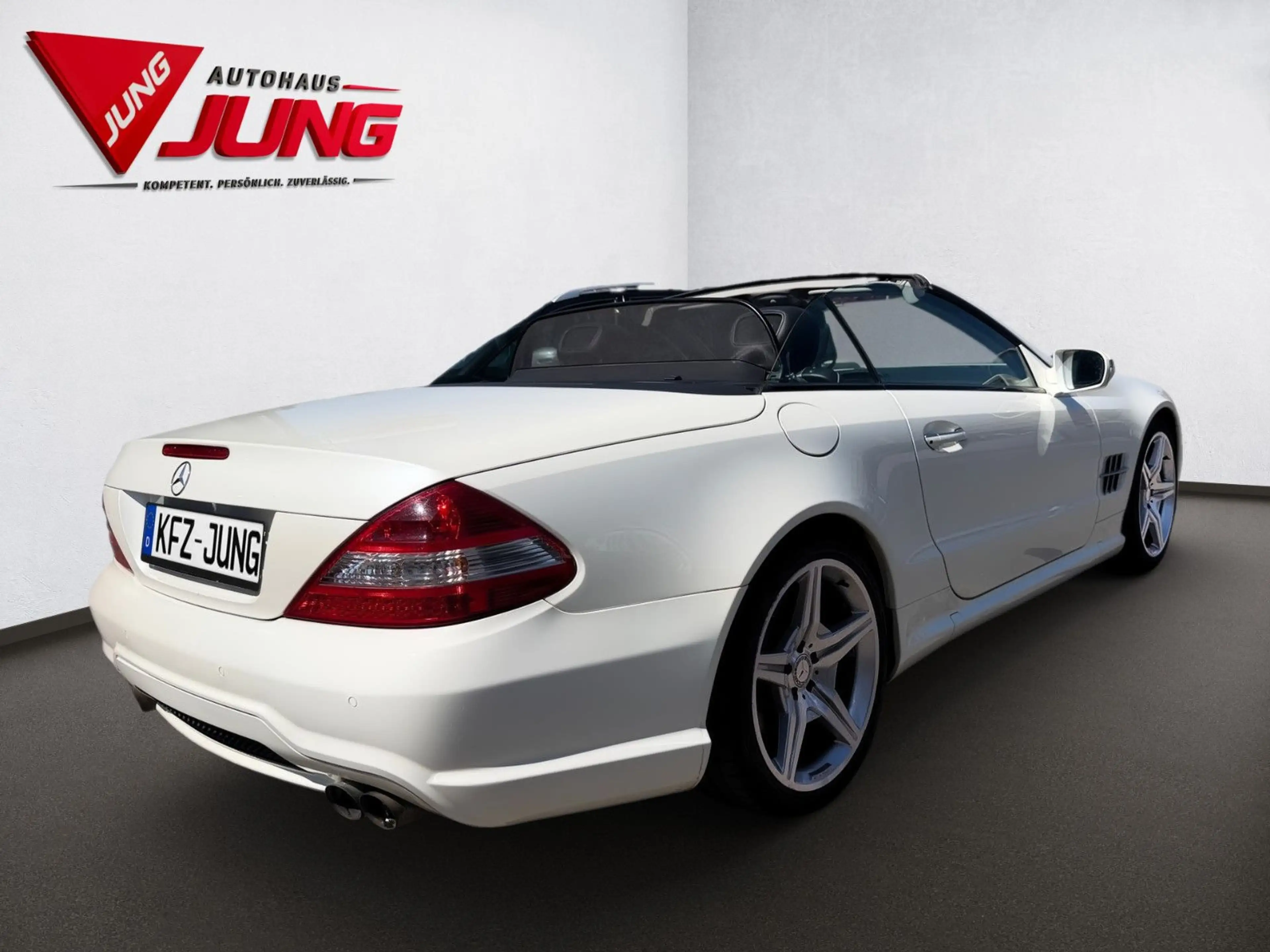 Mercedes-Benz SL 500 — photo 8