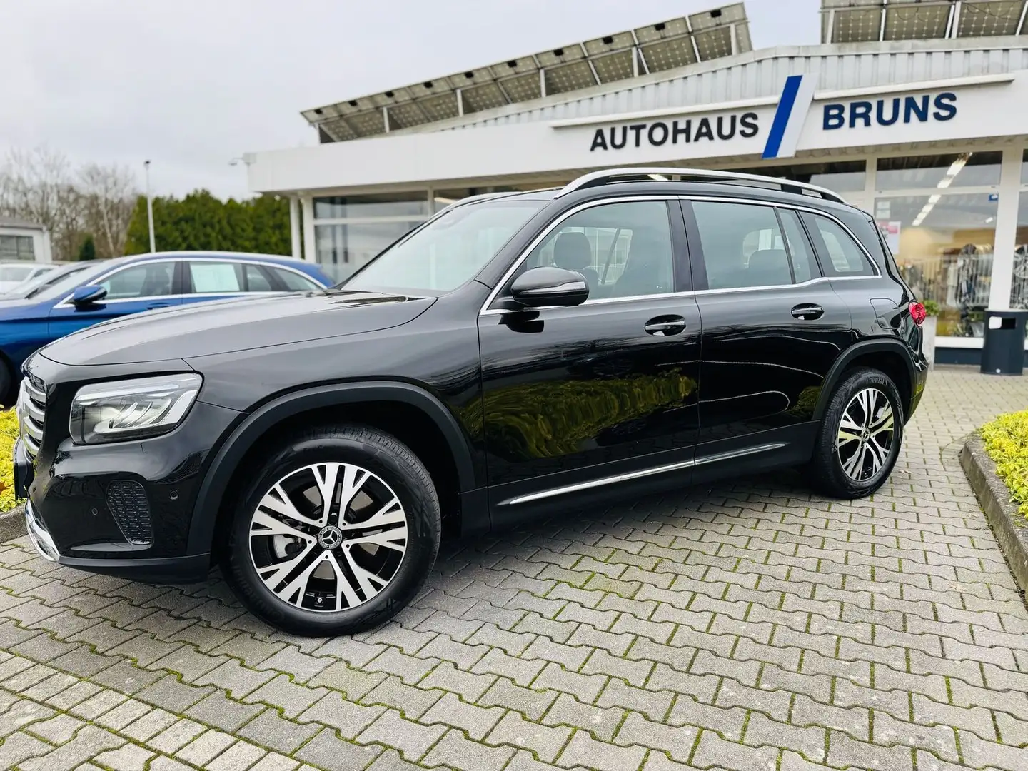 Mercedes-Benz GLB 200 d PROGRESSIVE Advanced, AHK, LED, Distronic, RFK, Negro - 2