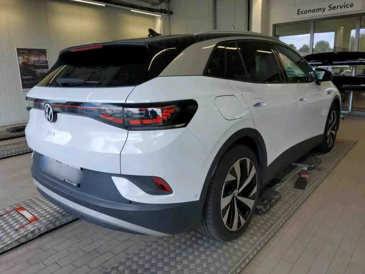 Volkswagen ID.4 Pro Performance mit Infotainment-Paket, миниатюра 2