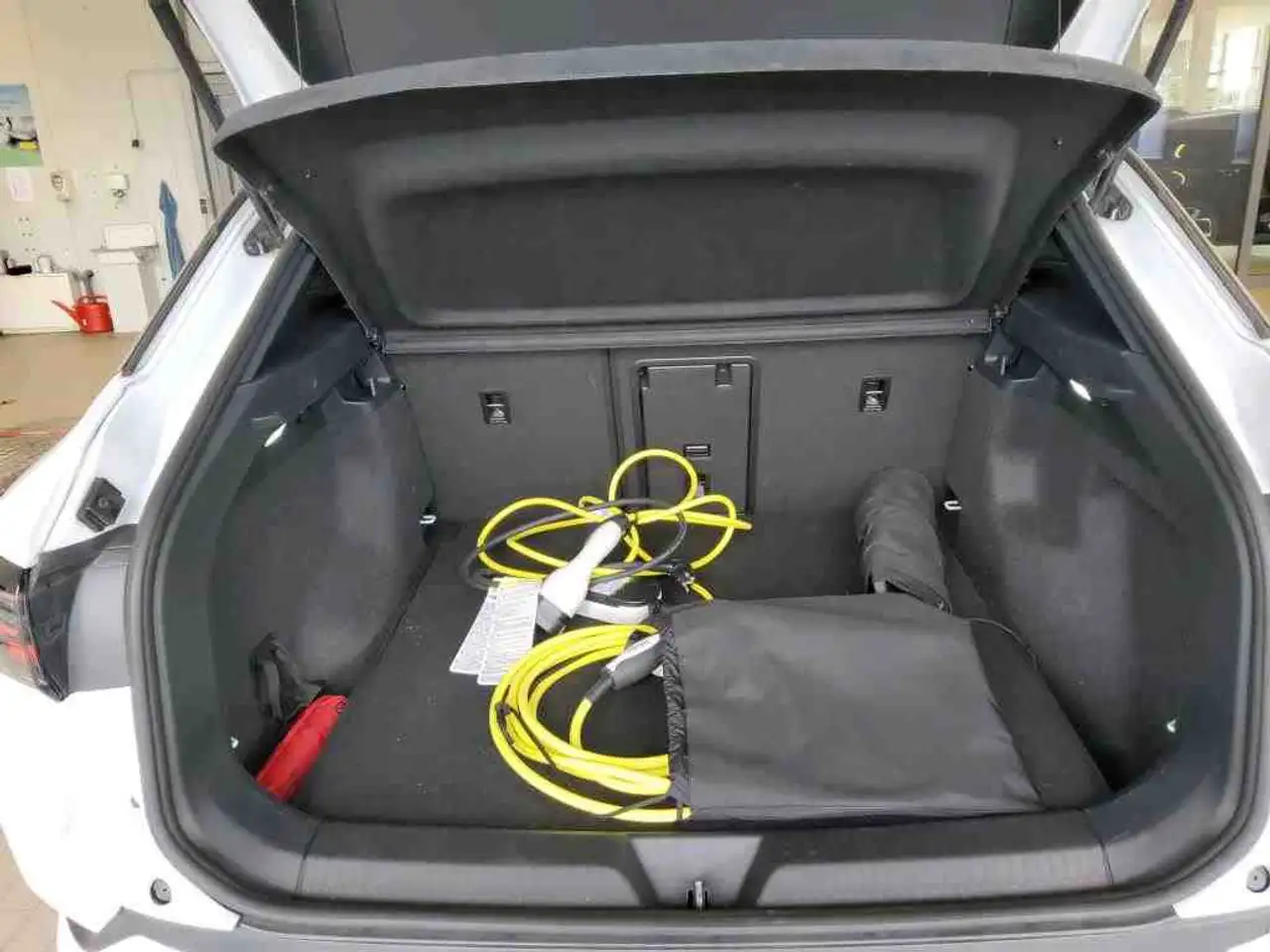 Volkswagen ID.4 Pro Performance mit Infotainment-Paket, миниатюра 7