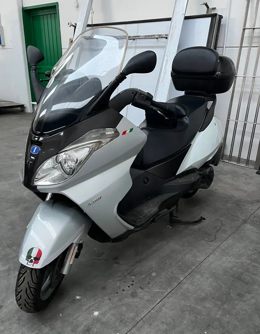 Aprilia Atlantic 500 Plateado - 1