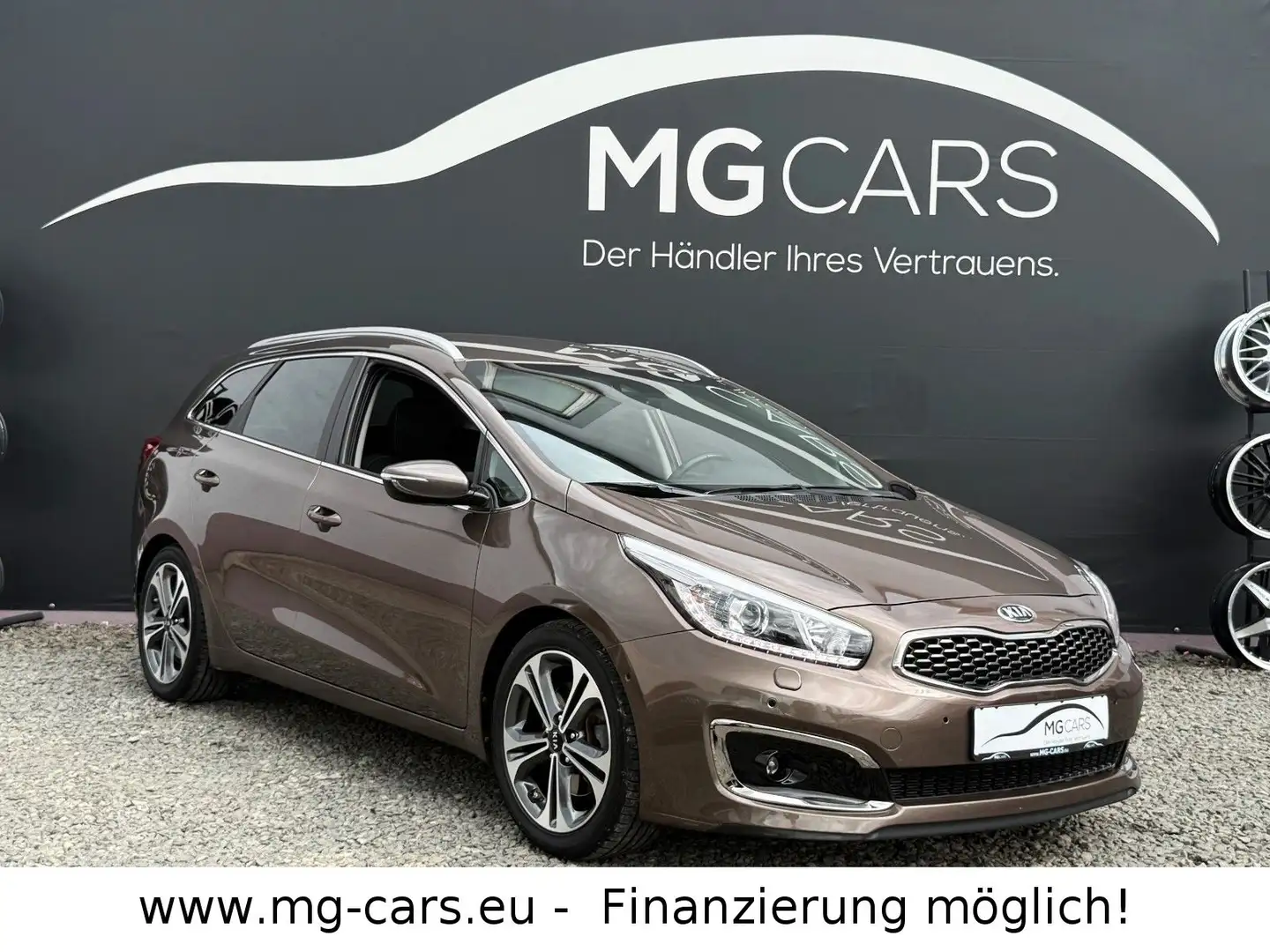 Kia Ceed / cee'd Ceed~Sportswagon~Xenon~Navi~Kamera~48TKM~1.HD! Beige - 2