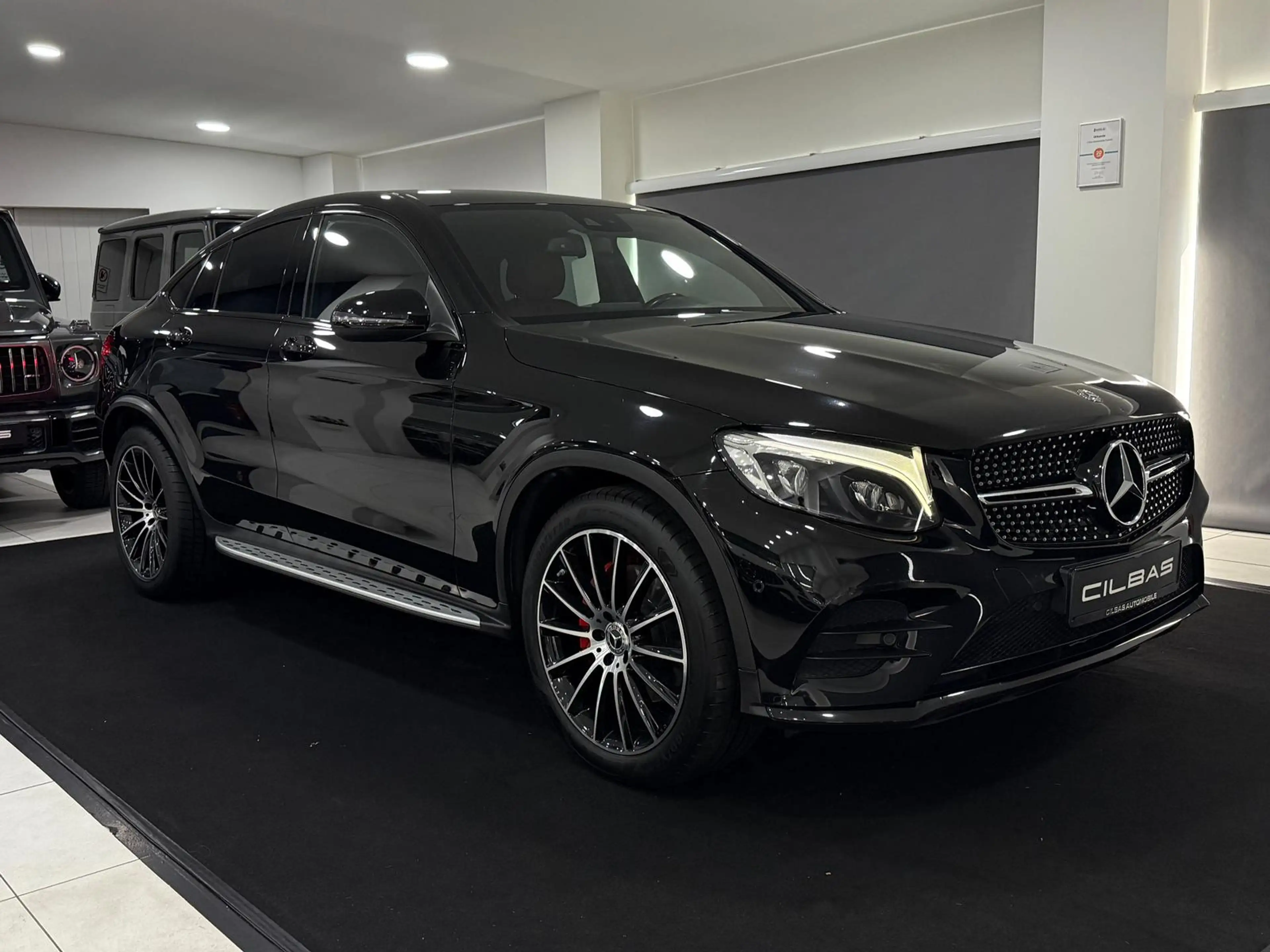 Mercedes-Benz GLC 250 4M 9G COUPE AMG-LINE*LEDER-BI-COLOR*LED* — photo 3