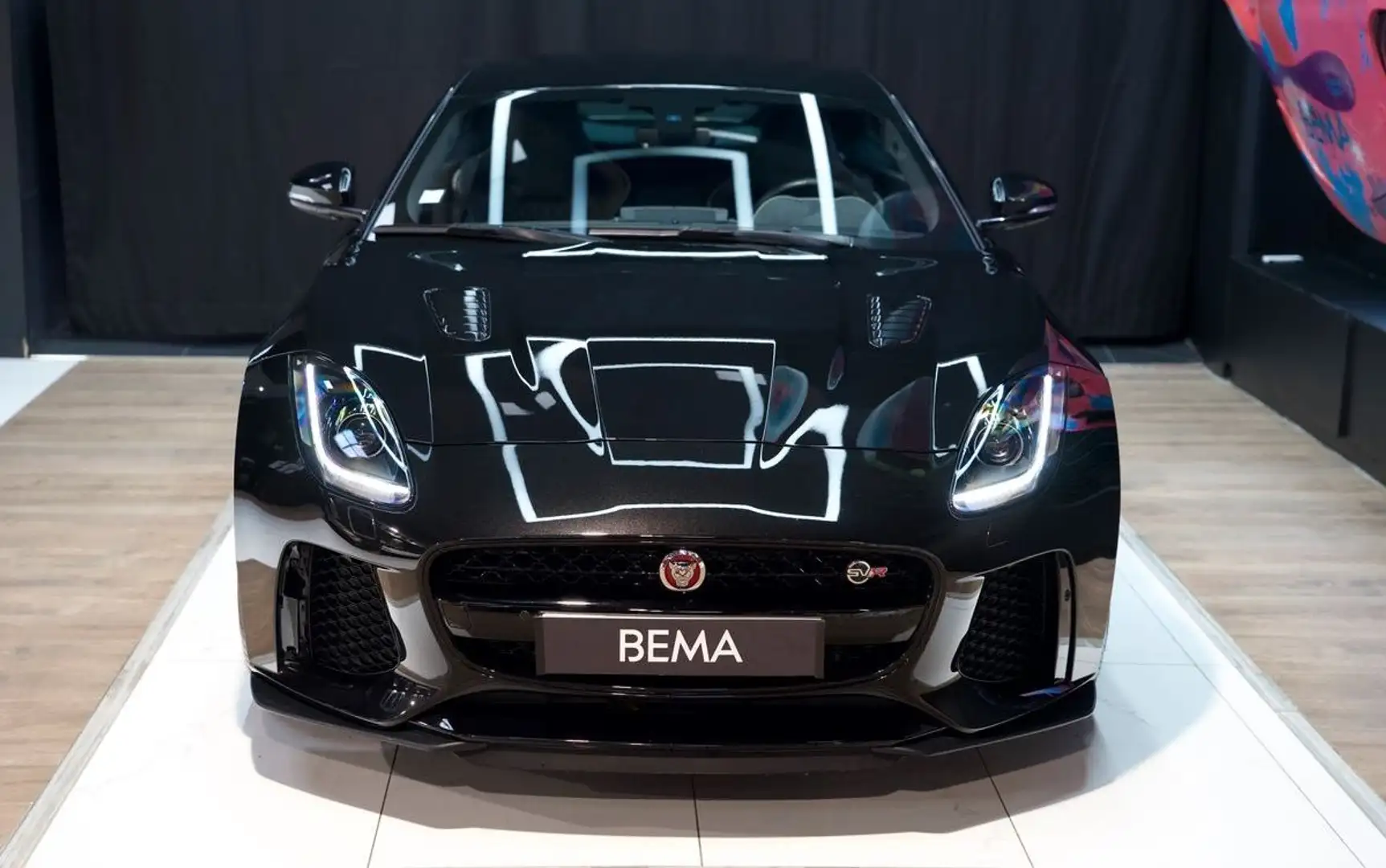 Jaguar F-Type SVR V8 5.0 575cv AWD | Malus payé Origine France 2ème main Échappement Titane À partir de 980-mois Schwarz - 2