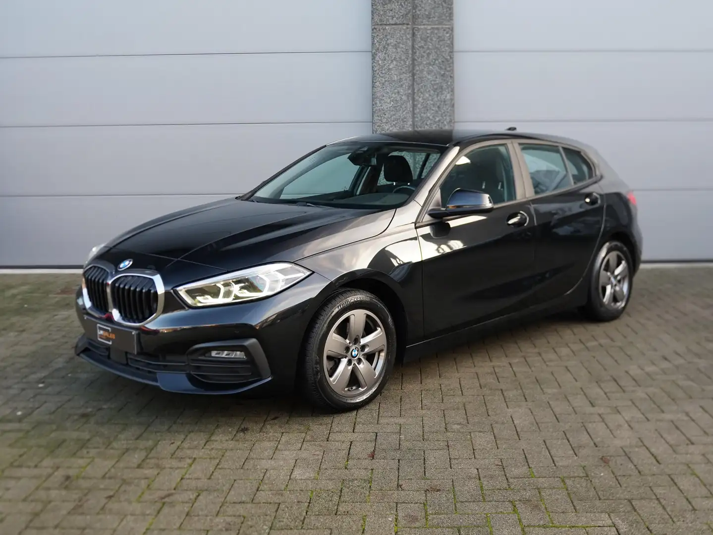 BMW 118 *EL. KOFFER / ZETEL&STUURVERW / CARPLAY / CRUISE* Noir - 2