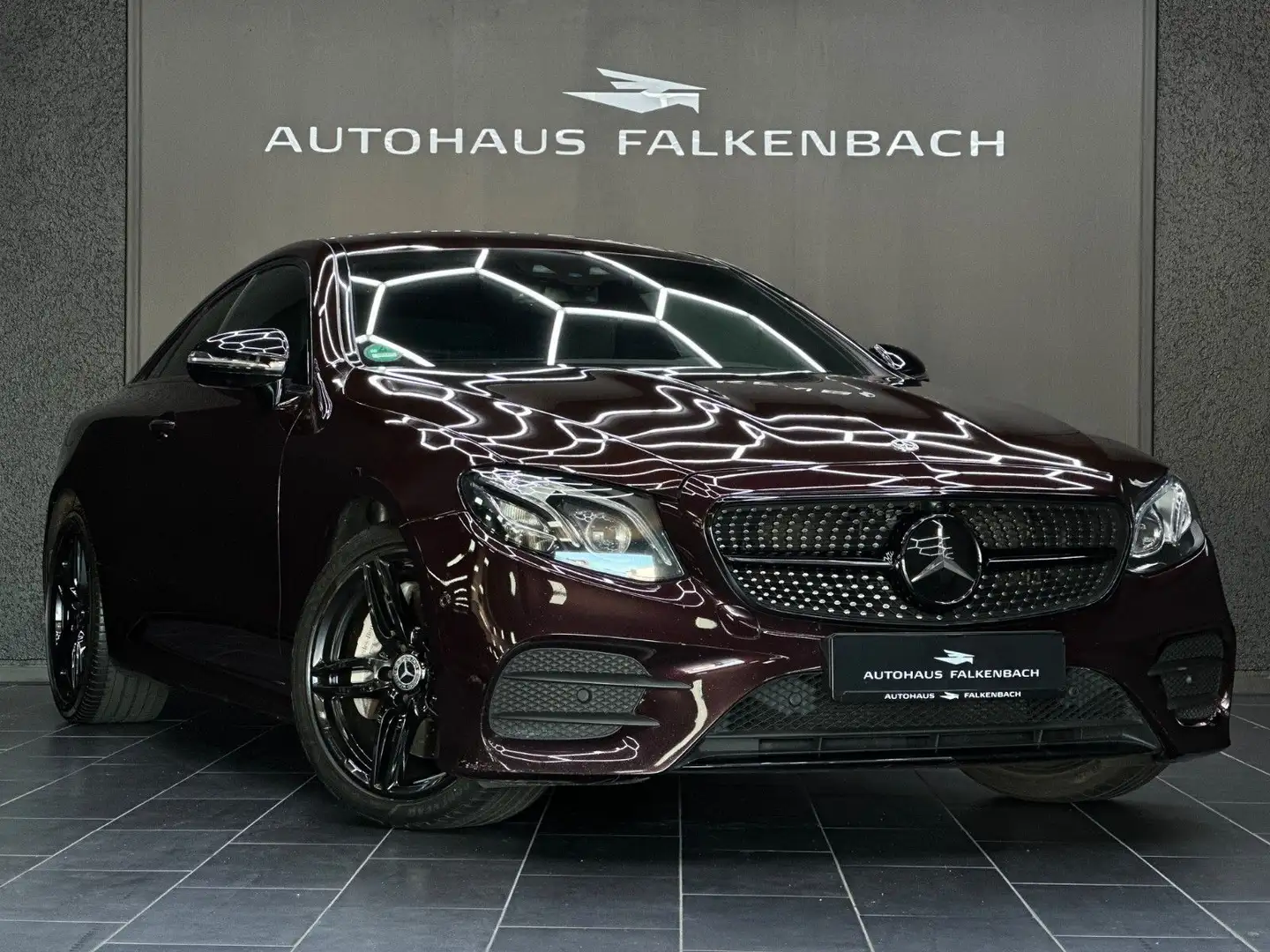 Mercedes-Benz E 300 *COUPE*E53*AMG*1.HAND*WIDESCR*360*BURME*ACC Rouge - 1