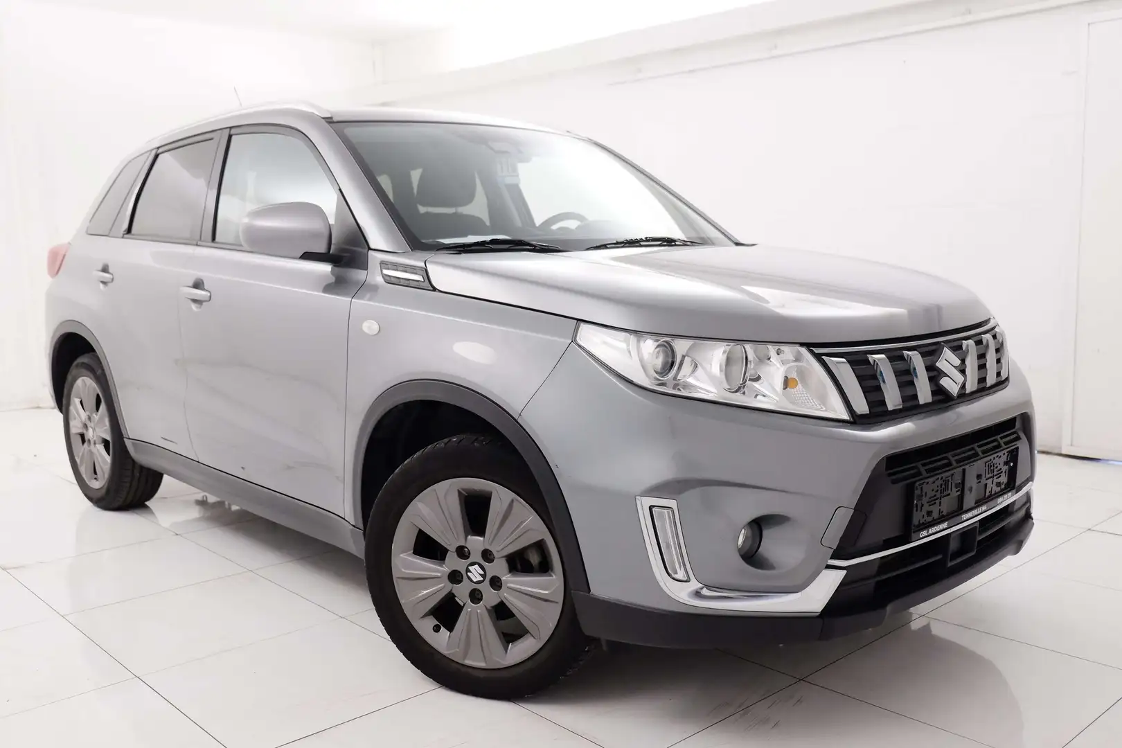 Suzuki Vitara Vitara 1.0 essence - LPG - 4x4 - Automatique Gris - 1