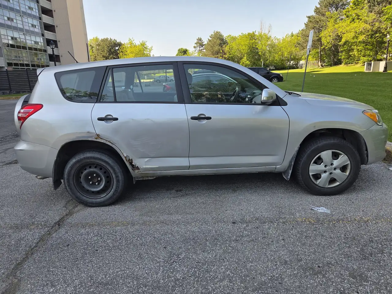 Toyota RAV 4 снимка Toyota RAV 4