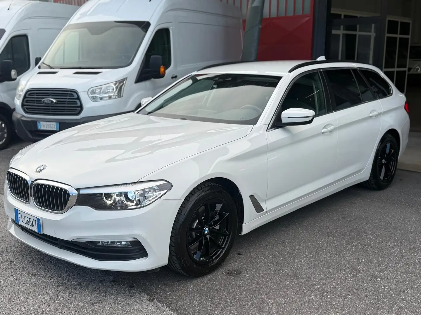 BMW 520 Serie 5 G31 2017 Touring 520d Touring Business Bianco - 1