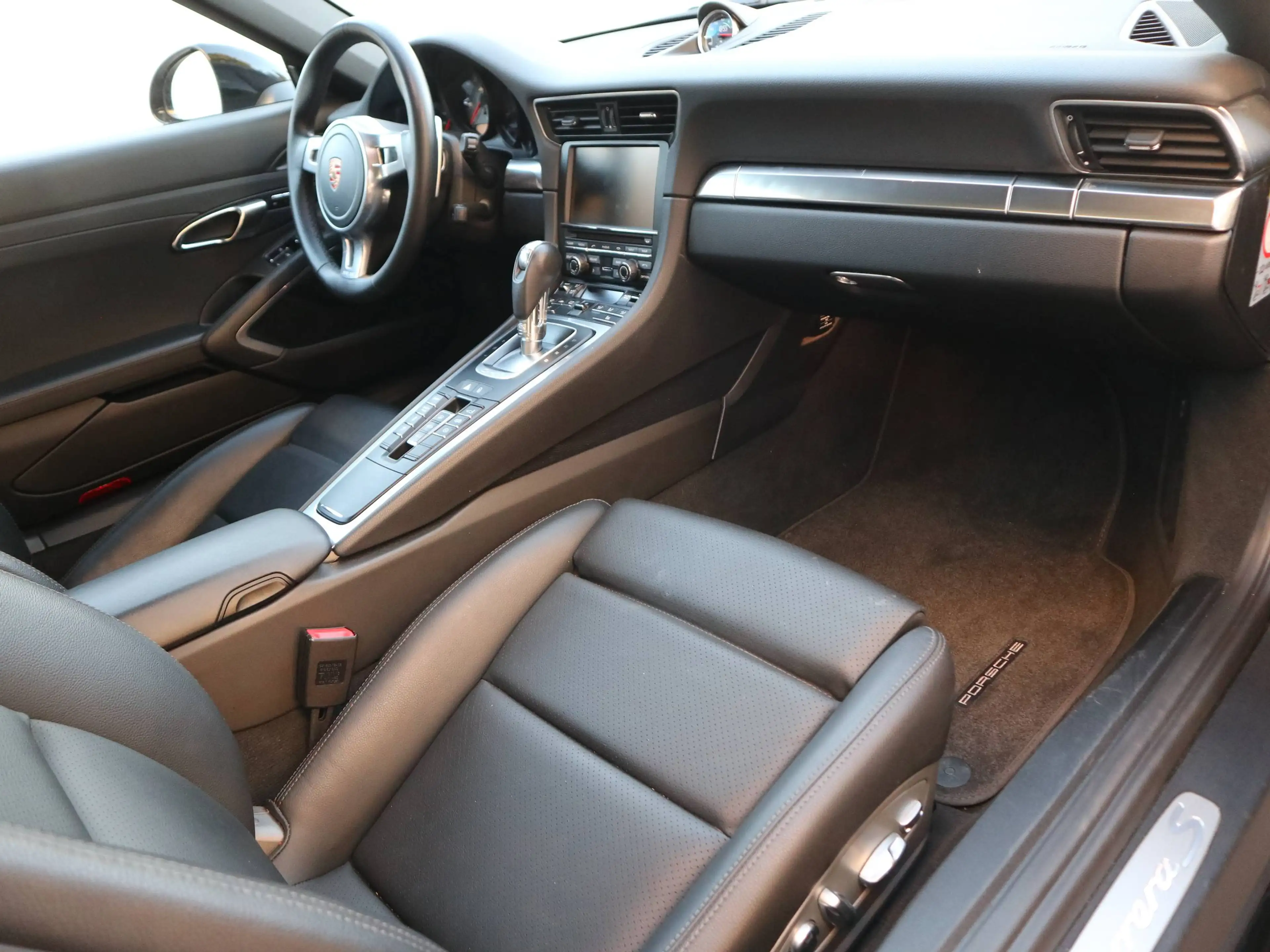Porsche 991 Carrera S SportAbgas SportChrono 14er-Sitze Memo GlasSD 20' — photo 8