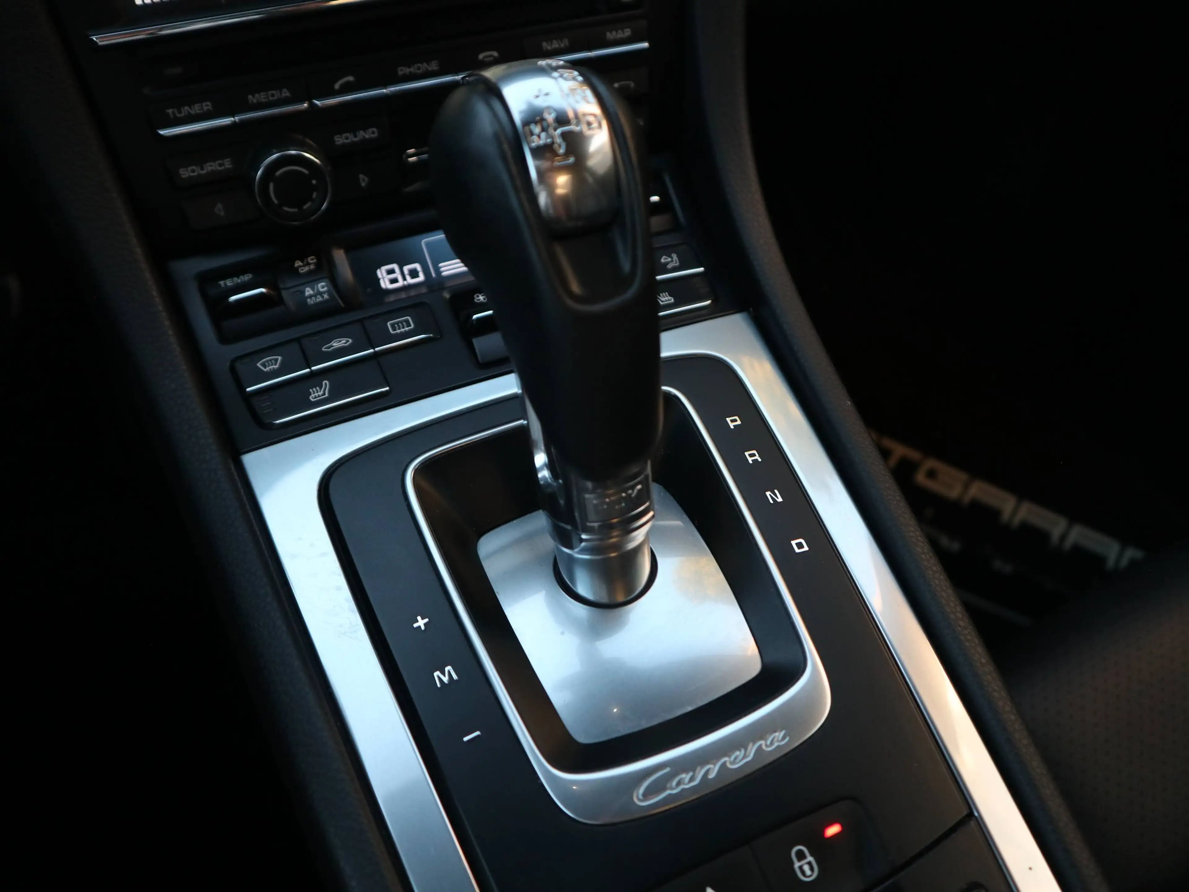 Porsche 991 Carrera S SportAbgas SportChrono 14er-Sitze Memo GlasSD 20' — photo 13