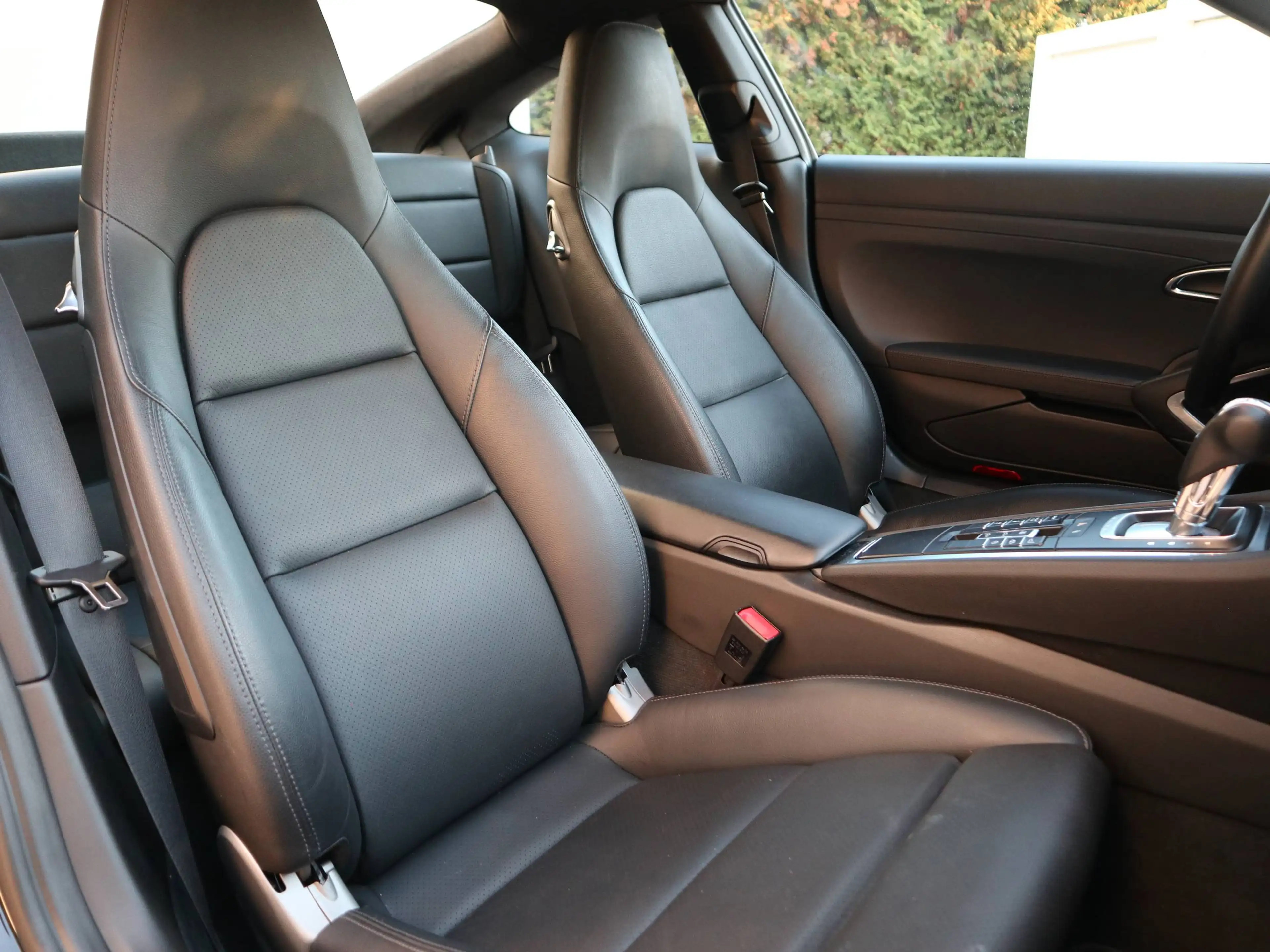 Porsche 991 Carrera S SportAbgas SportChrono 14er-Sitze Memo GlasSD 20' — photo 9
