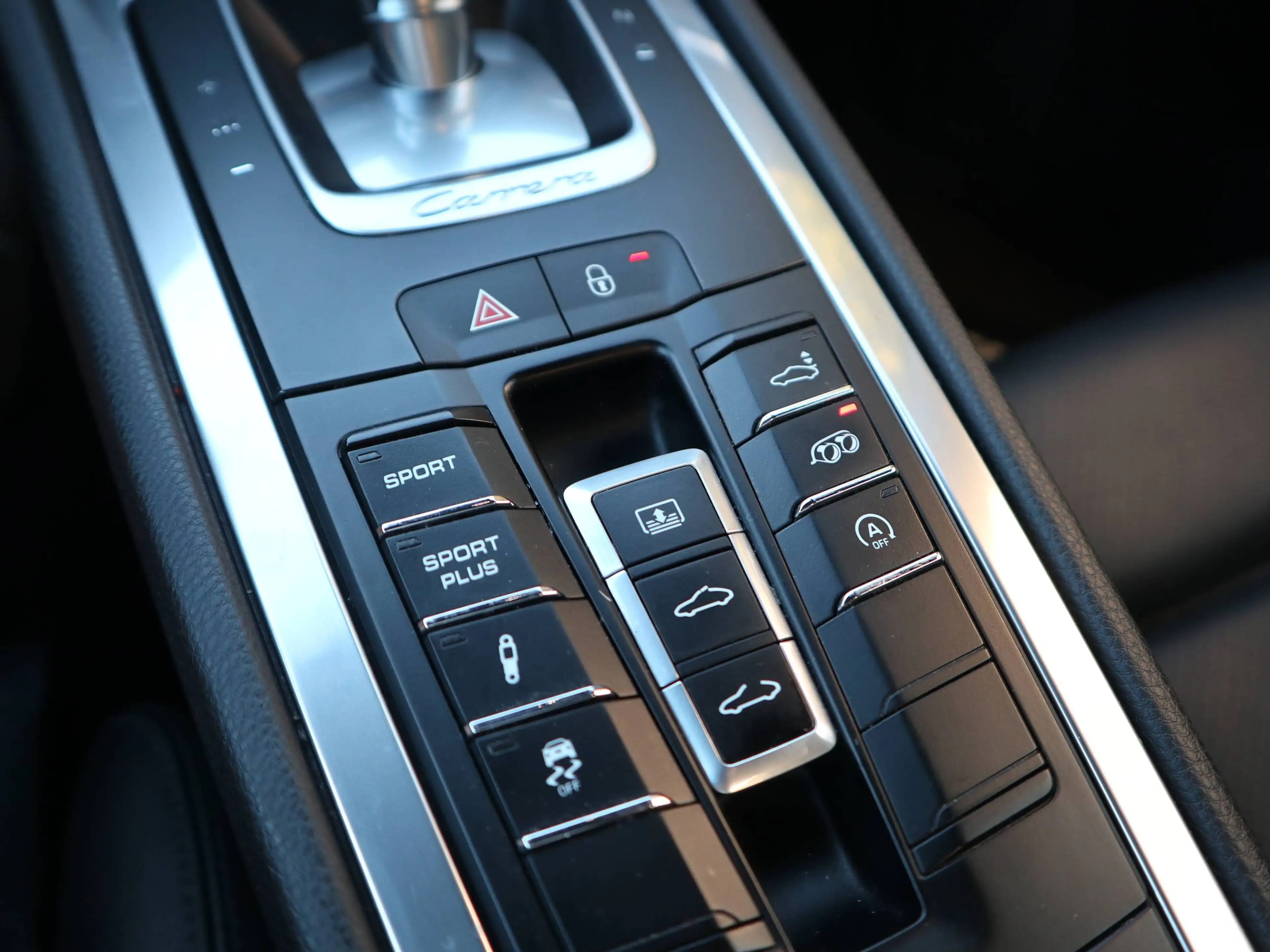 Porsche 991 Carrera S SportAbgas SportChrono 14er-Sitze Memo GlasSD 20' — photo 12