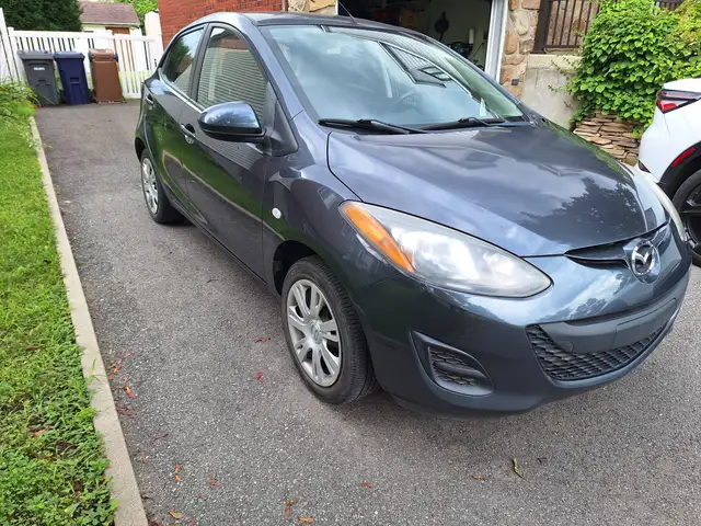 Mazda 2 2011 — photo 5