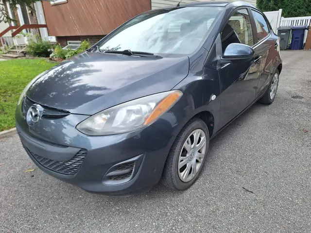 Mazda 2 2011