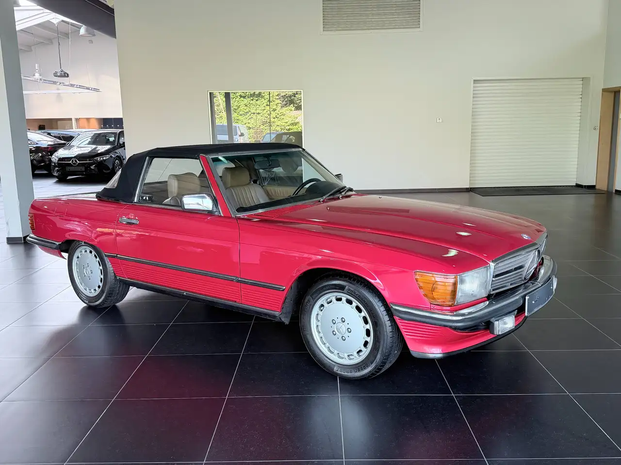 Mercedes-Benz SL 300 R107 Automaat, foto 5
