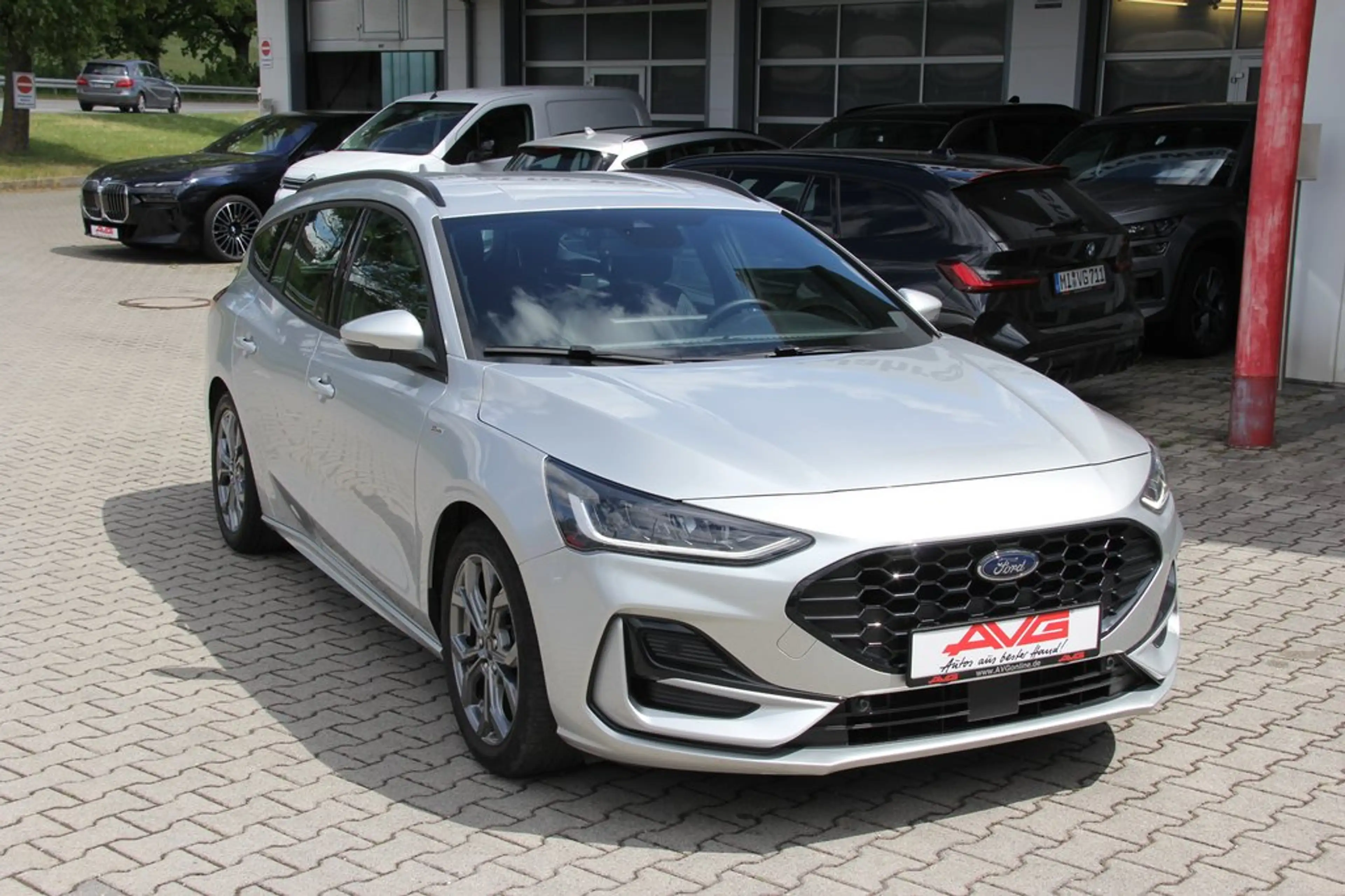 Ford Focus Turnier 155PS ST-LINE LED AdapTempomat CAM 17Z