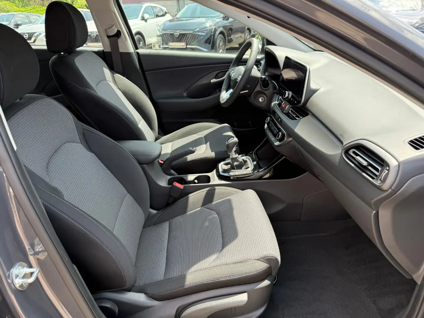 Hyundai i30 cw 1.0 T-GDI Trend Kombi + LED Szary - 2