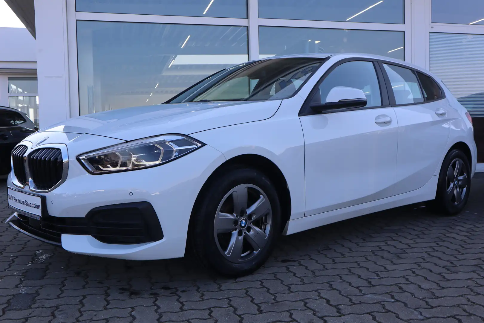 BMW 118 i Hatch Advantage/DAB/LED/WLAN/Tempomat/Shz Weiß - 1