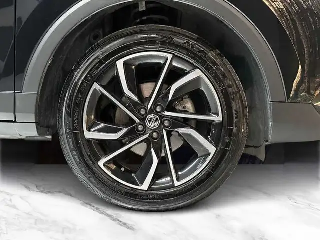 MG ZS view 8