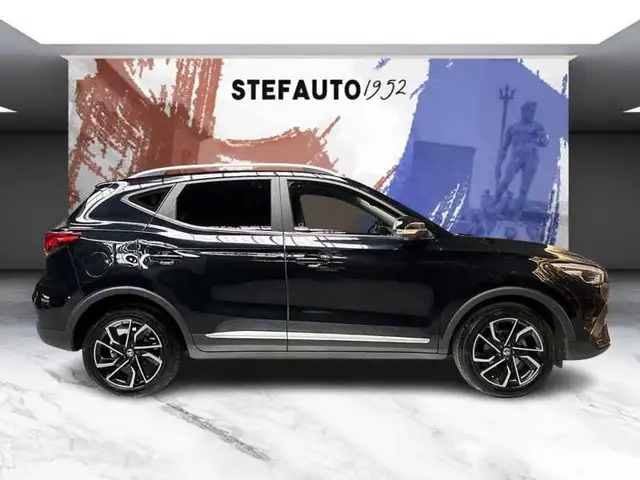 MG ZS view 3