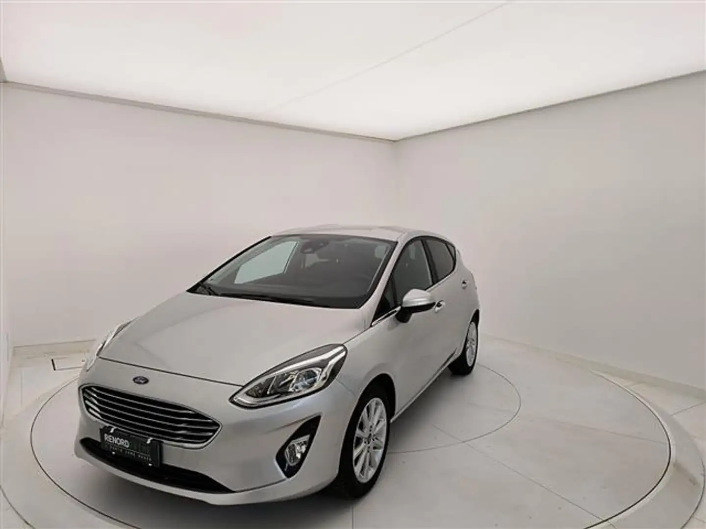 Ford Fiesta 5 Porte 1.1 75cv Titanium Grigio - 2