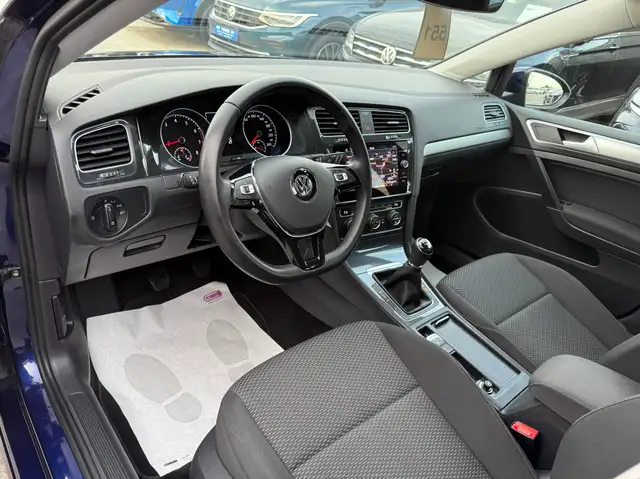 Volkswagen Golf view 13