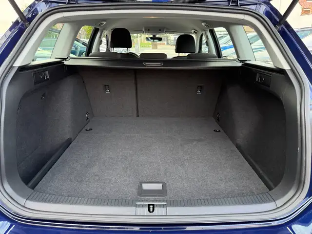 Volkswagen Golf view 15