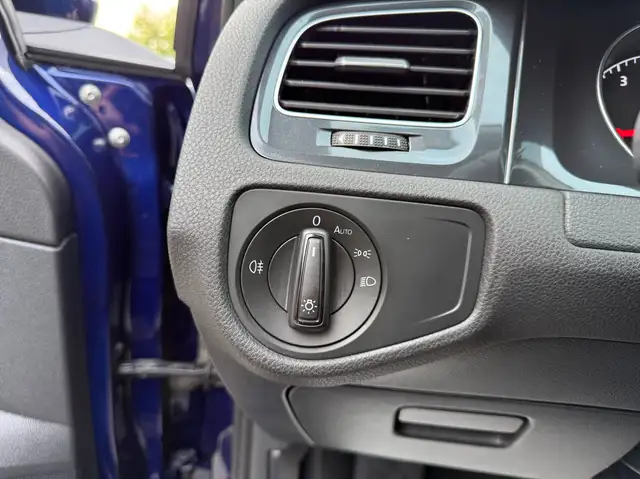Volkswagen Golf view 16