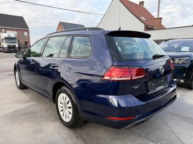 Volkswagen Golf view 7