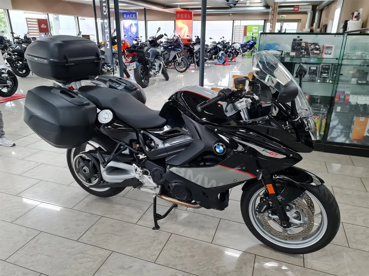 BMW F 800 GT Nero - 1