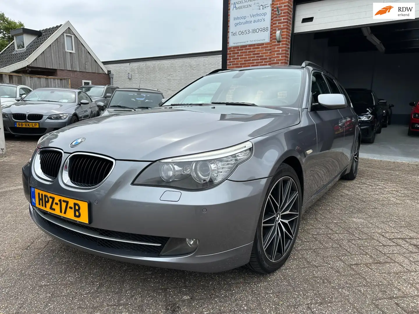 BMW 520 5-serie Touring 520d Corporate Lease AUTOMAAT-NAVI Grijs - 1