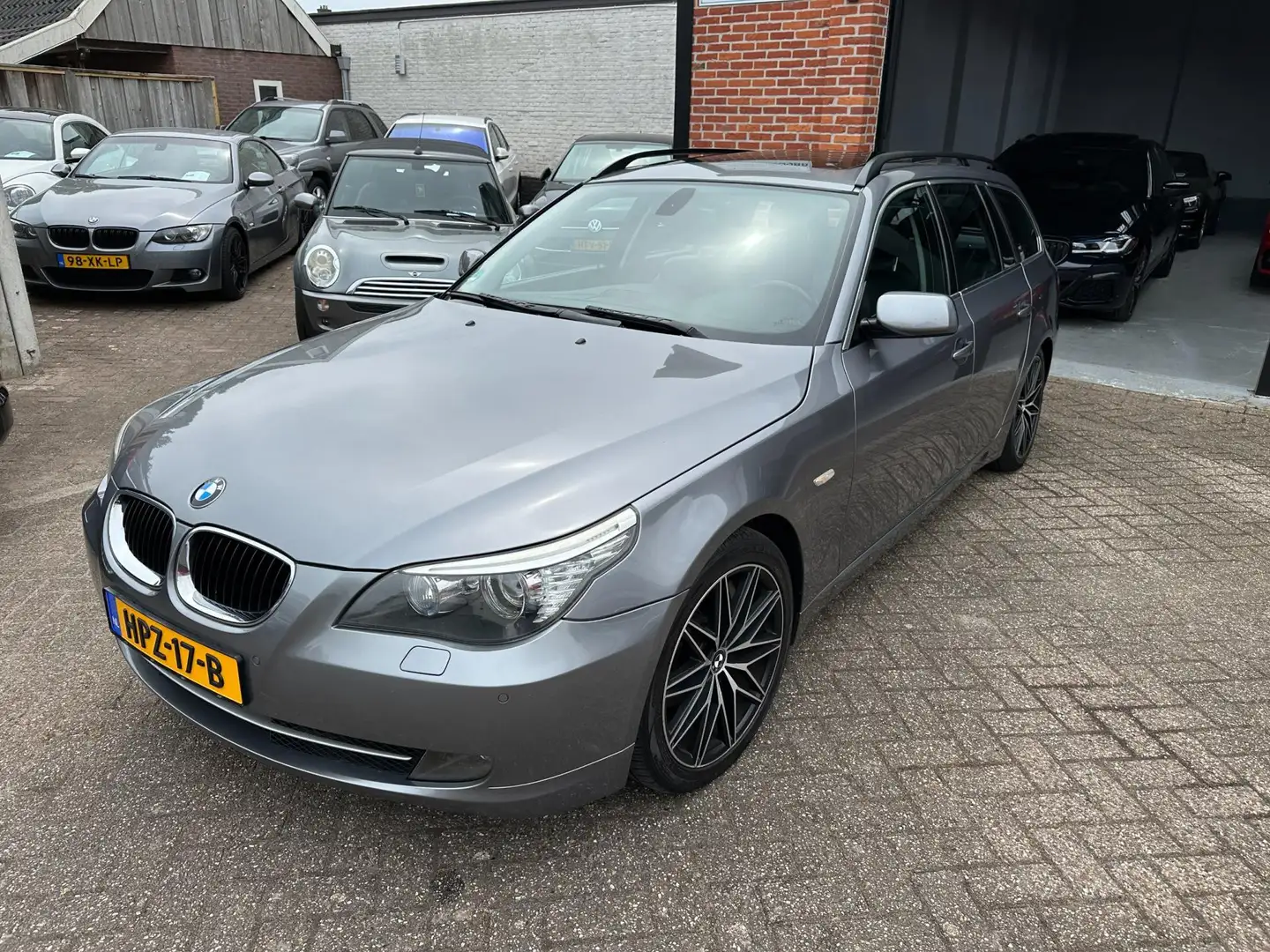 BMW 520 5-serie Touring 520d Corporate Lease AUTOMAAT-NAVI Grijs - 2