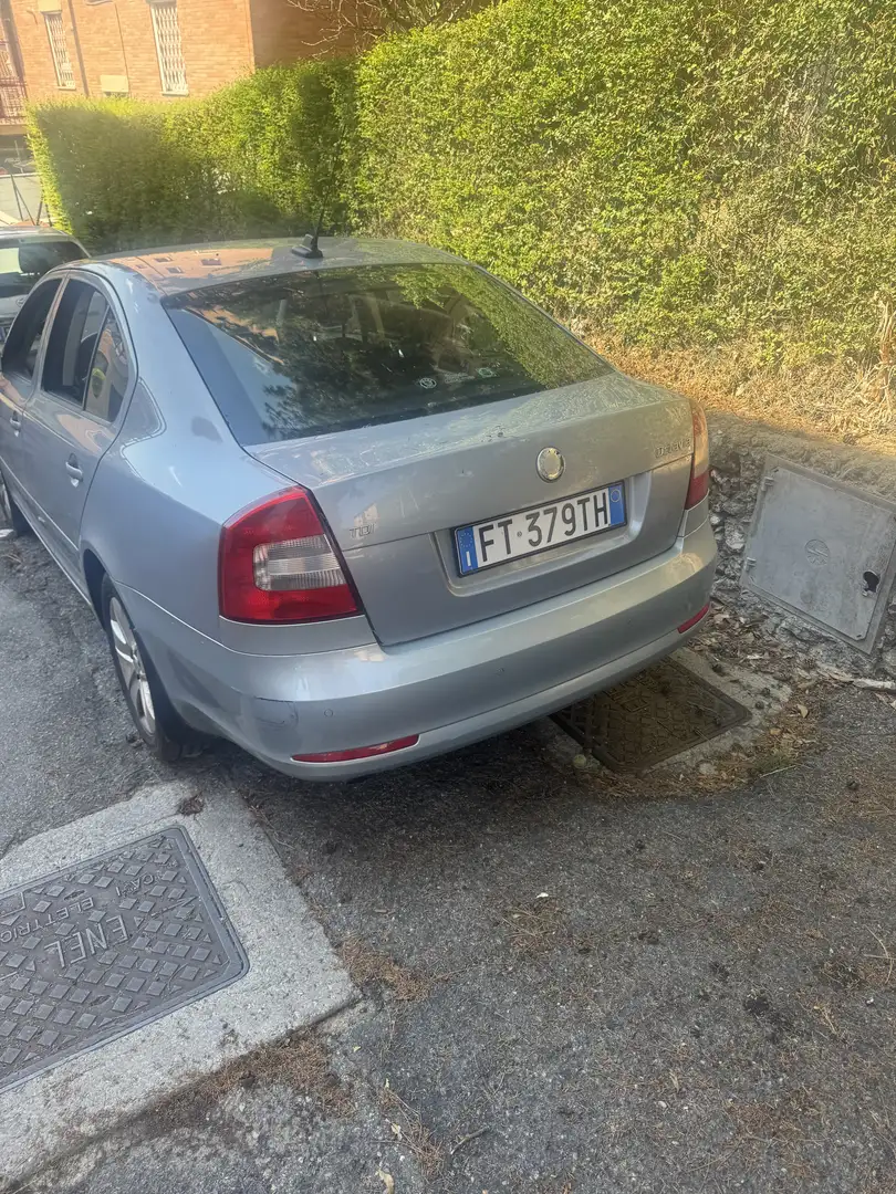 Skoda Octavia 2.0 TDI DPF Ambiente - 1