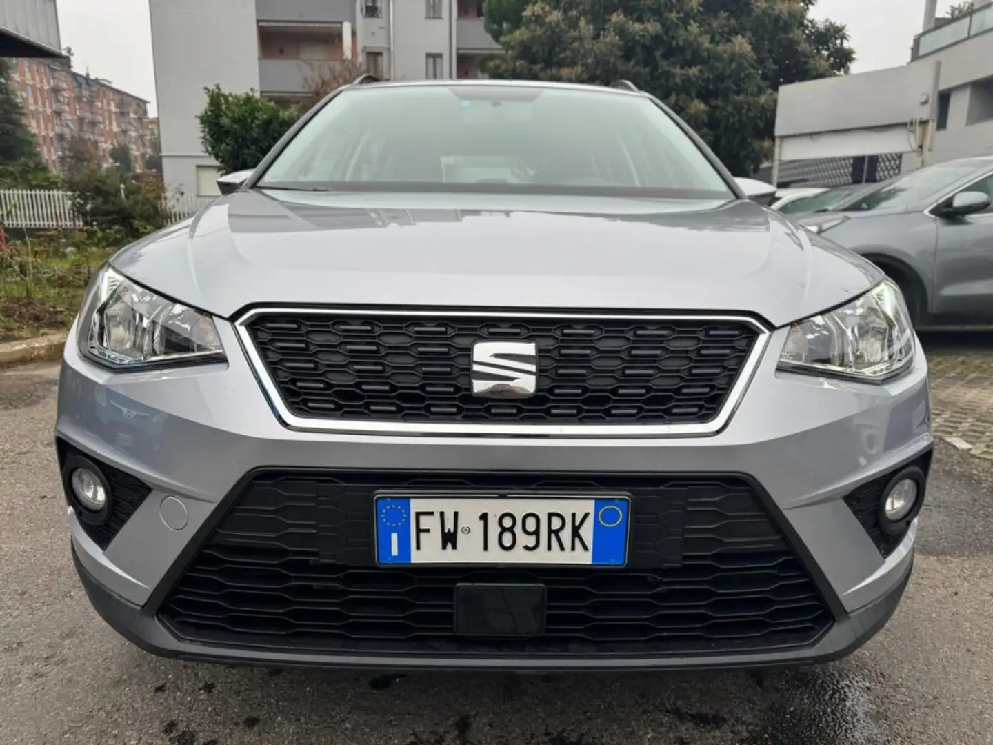 SEAT Arona 1.0 EcoTSI Style Plateado - 2
