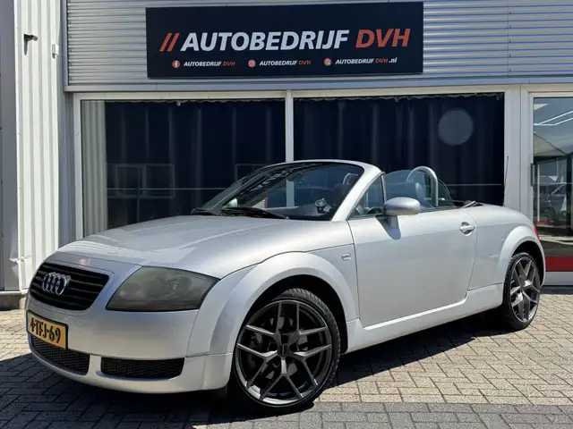 Audi TT 1.8 5V Turbo quattro/ Stoelverwarming/ Cabrio/ Led