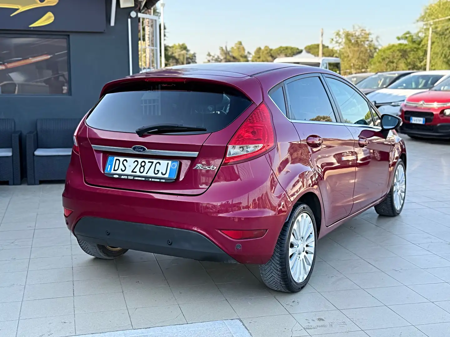 Ford Fiesta 5p 1.4 tdci Titanium Garanzia 12 Mesi - 2