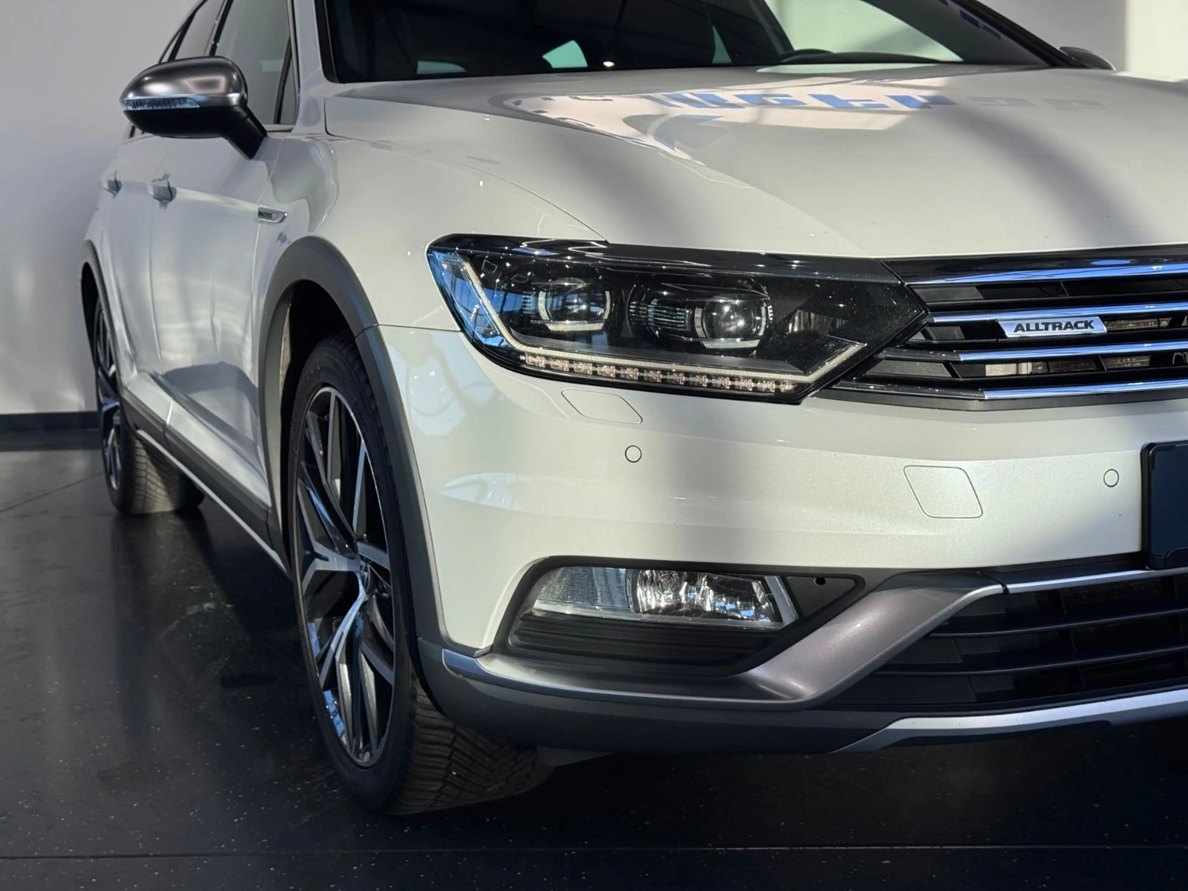 Volkswagen Passat Alltrack 4Motion*LED*SHZ*MASSAGE*PDC*KAME — photo 14