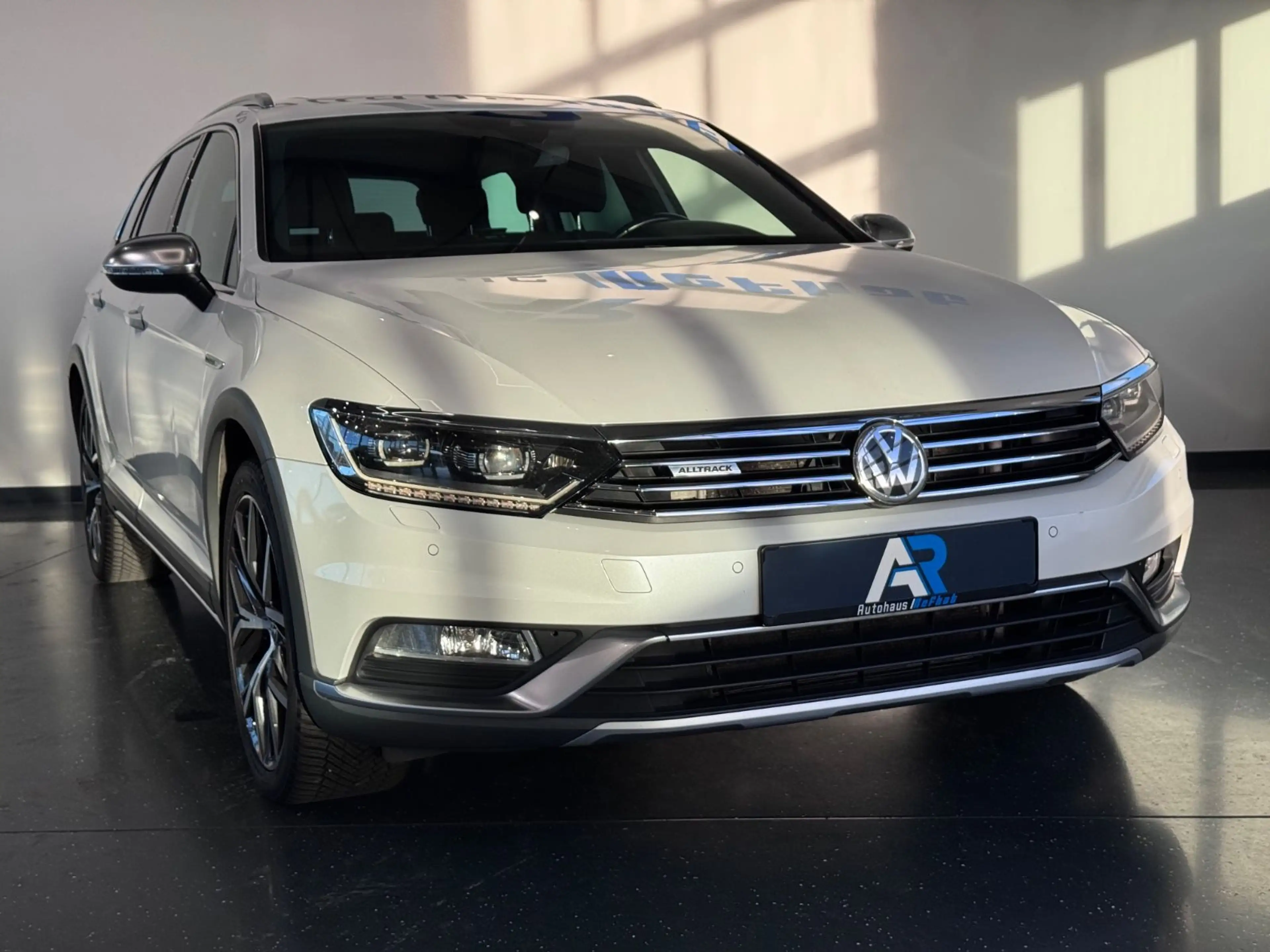 Volkswagen Passat Alltrack 4Motion*LED*SHZ*MASSAGE*PDC*KAME — photo 5