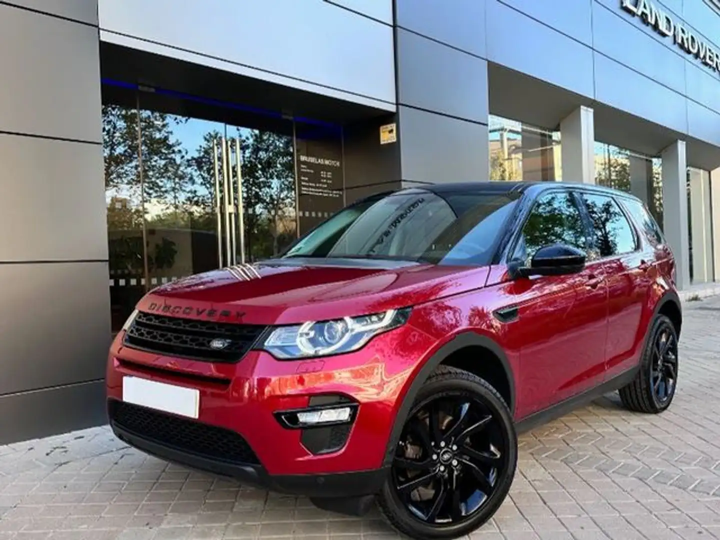 Land Rover Discovery Sport 2.0TD4 HSE Luxury 4x4 150 Rot - 1