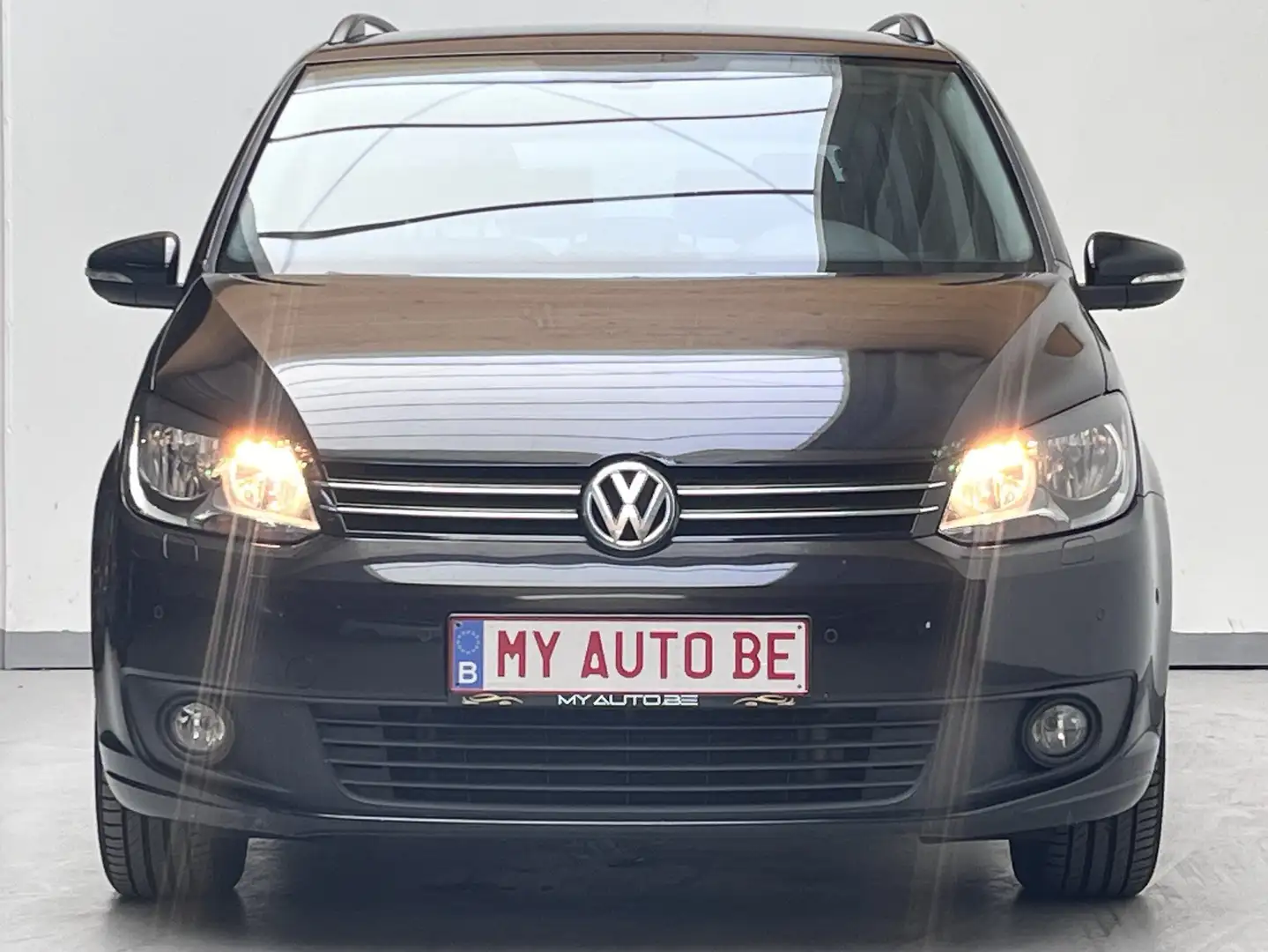 Volkswagen Touran 1.6 CR TDi Highline DSG *** 12 MOIS DE GARANTIE*** Zwart - 2