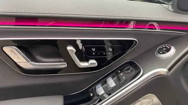 Mercedes-Benz S Class view 14