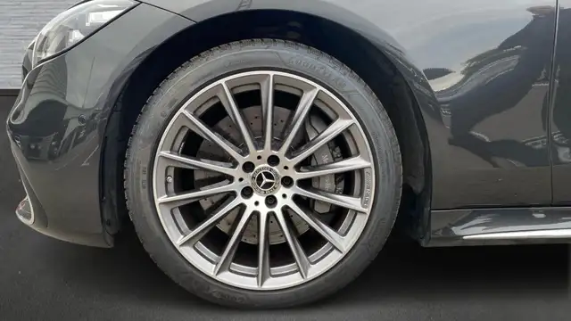 Mercedes-Benz S Class view 5