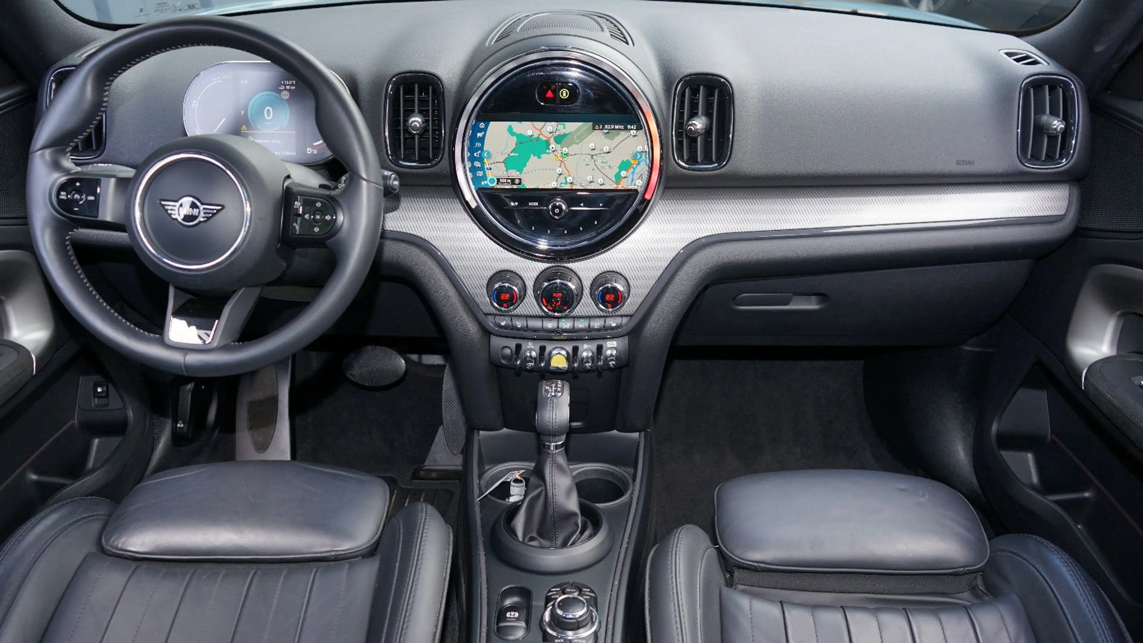 MINI Cooper SE Countryman COOPER S COUNTRYMAN SE ALL 4 MINI YOURS PLUG-IN — photo 4